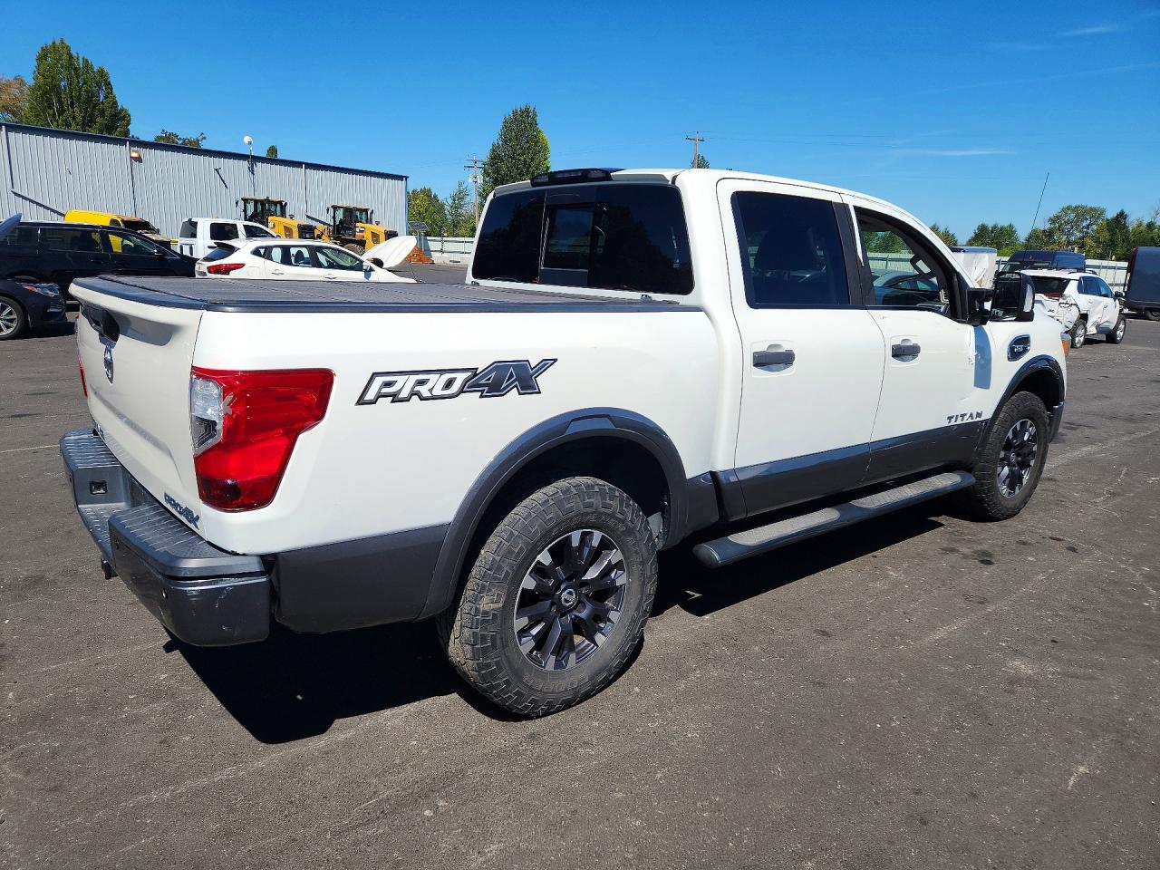 2017 NISSAN TITAN PRO-4X — снимка 3