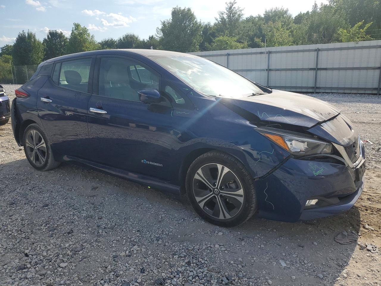 2019 NISSAN LEAF SL — снимка 4