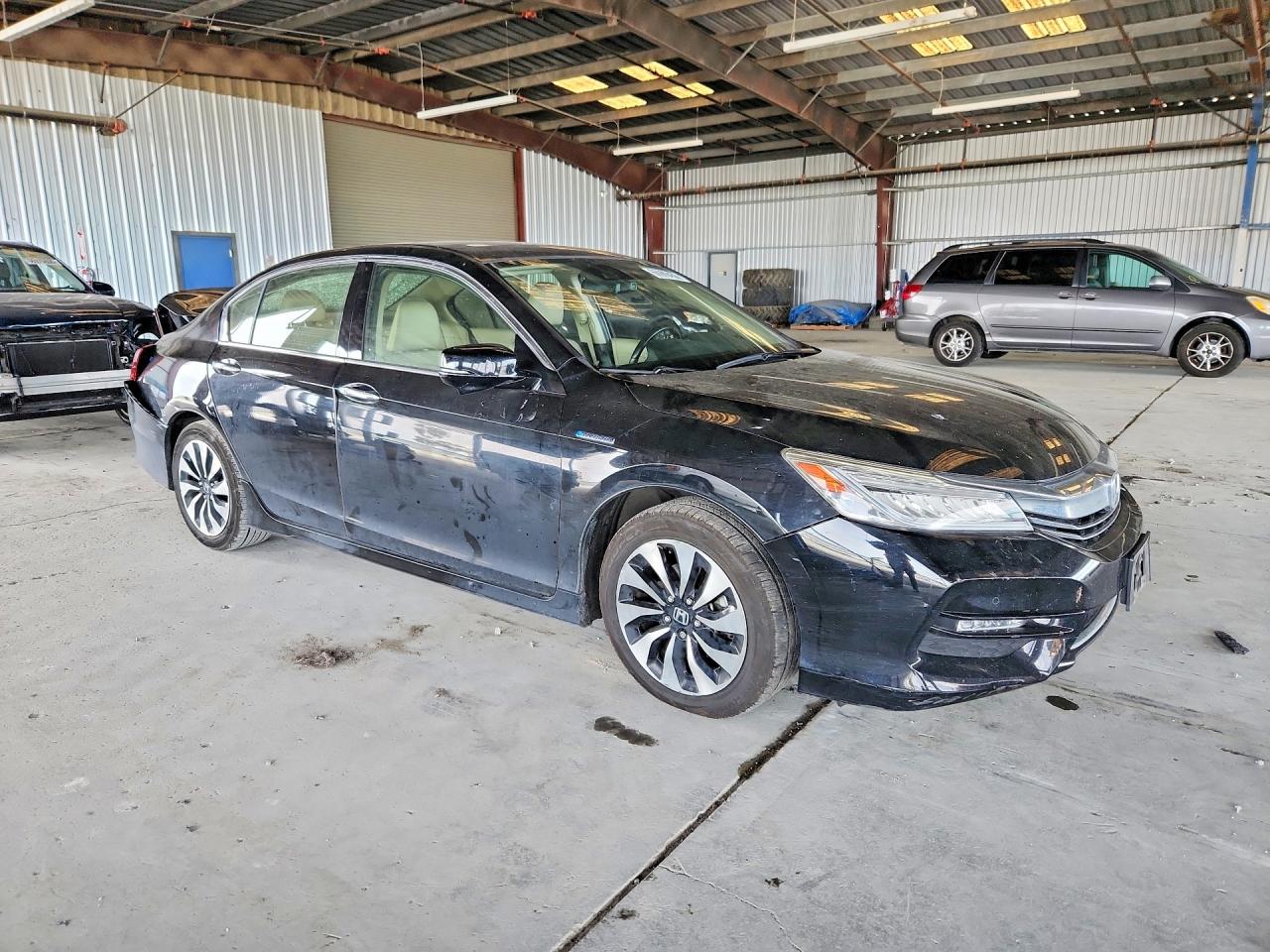 2017 HONDA ACCORD TOURING HYBRID — снимка 4