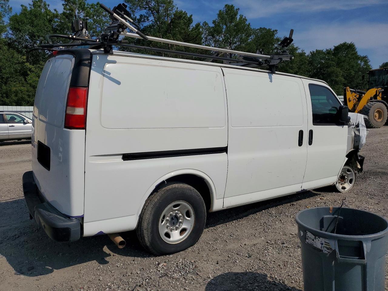 2016 CHEVROLET EXPRESS G2500 — снимка 3
