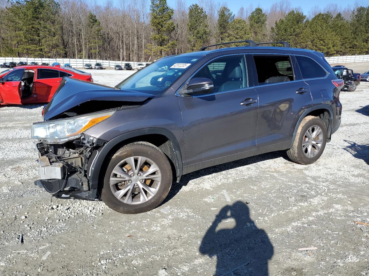 2015 TOYOTA HIGHLANDER XLE