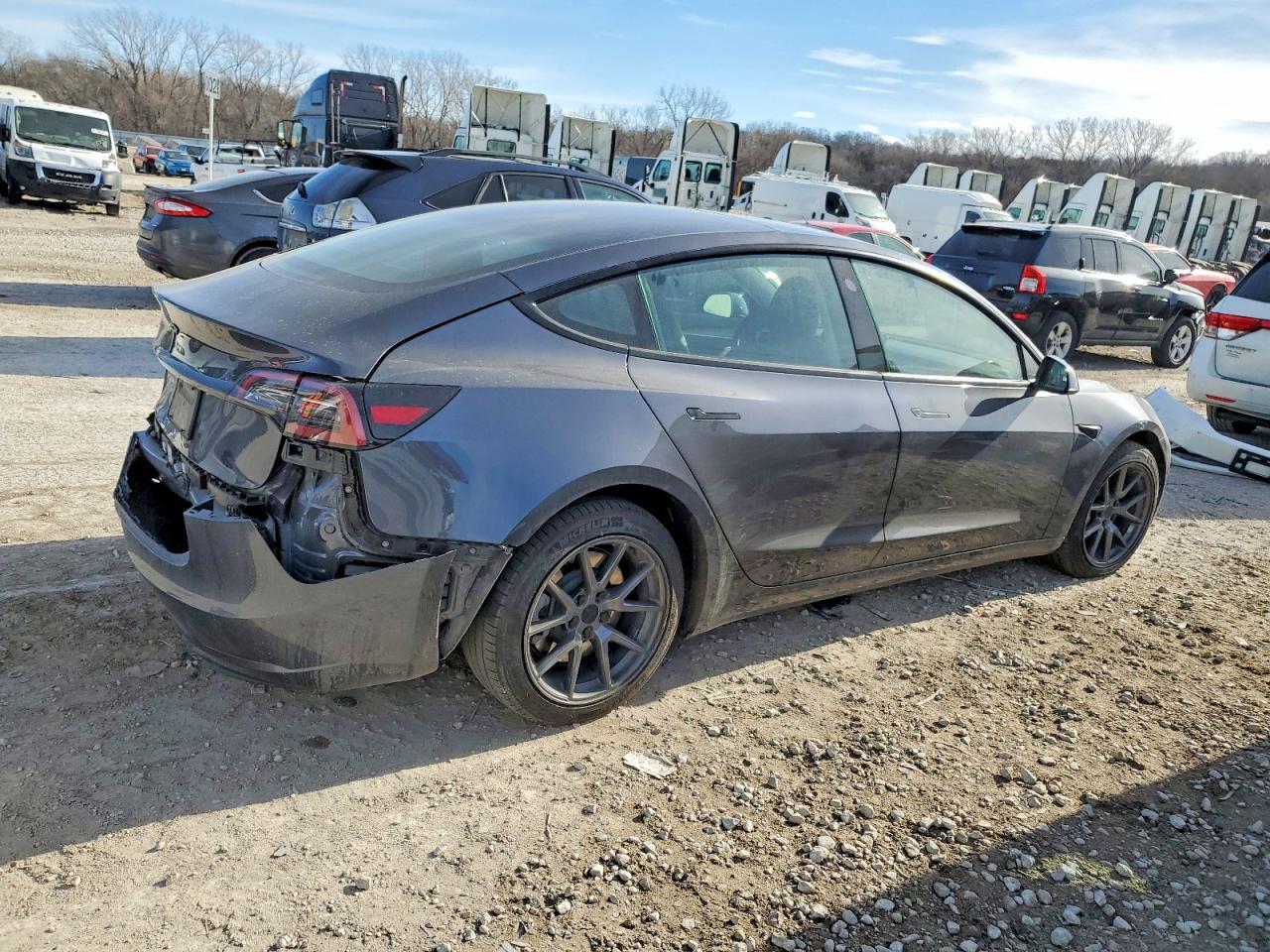2023 TESLA MODEL 3 — снимка 3