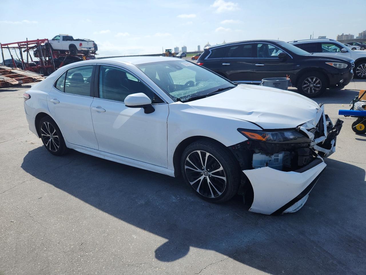 2021 TOYOTA CAMRY SE — снимка 4