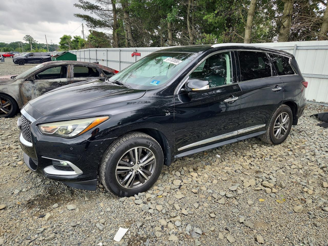 2016 INFINITI QX60 BASE