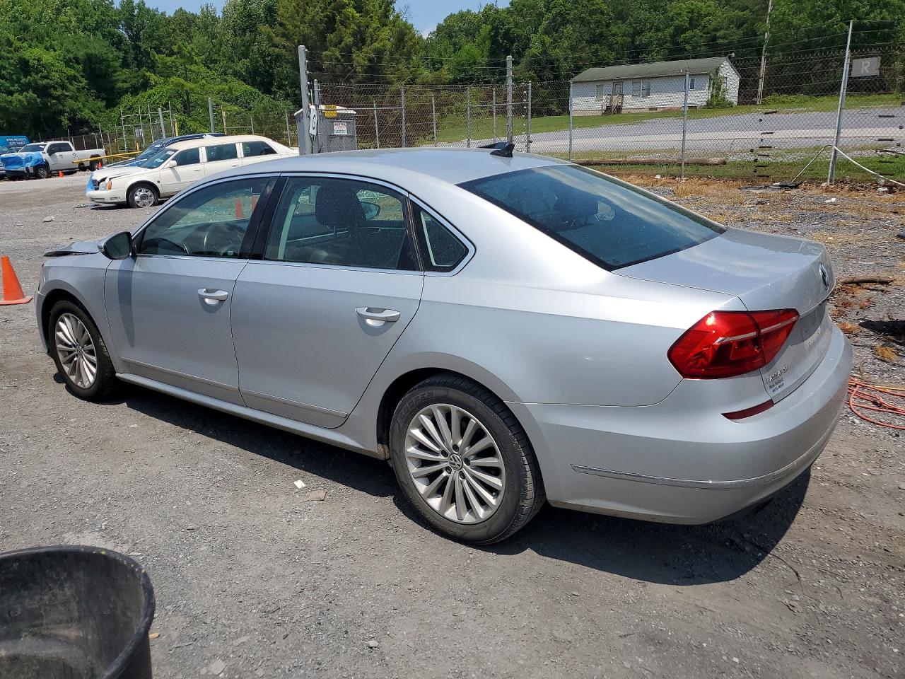 2016 VOLKSWAGEN PASSAT SE — снимка 2