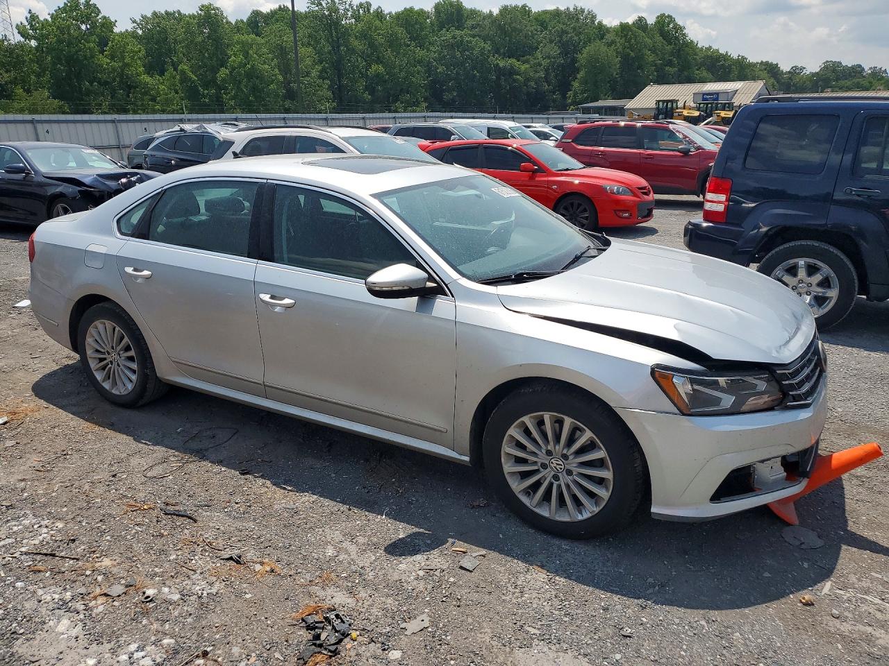 2016 VOLKSWAGEN PASSAT SE — снимка 4