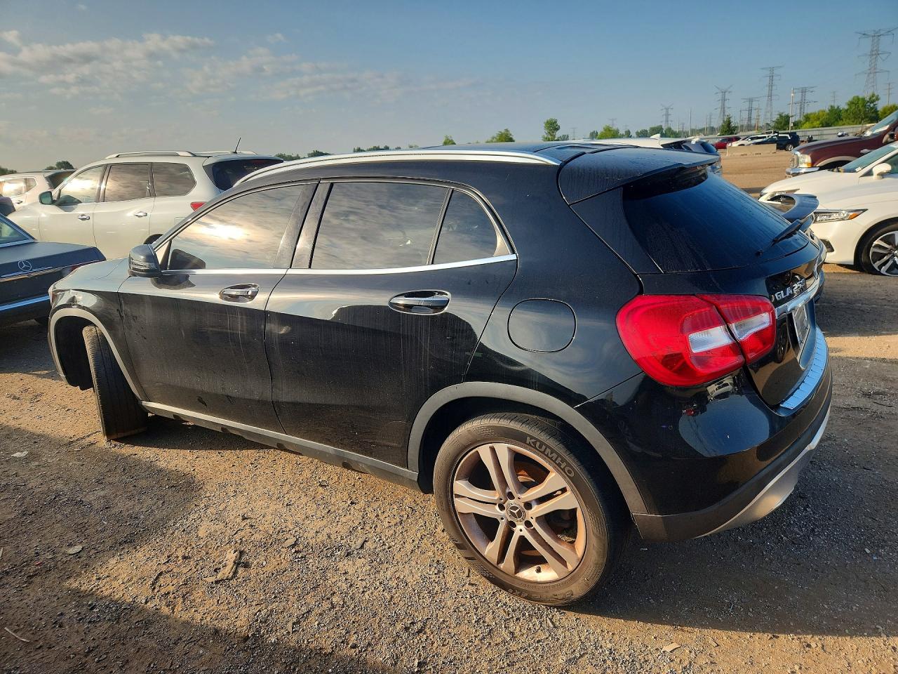 2019 MERCEDES-BENZ GLA 250 4MATIC — снимка 2