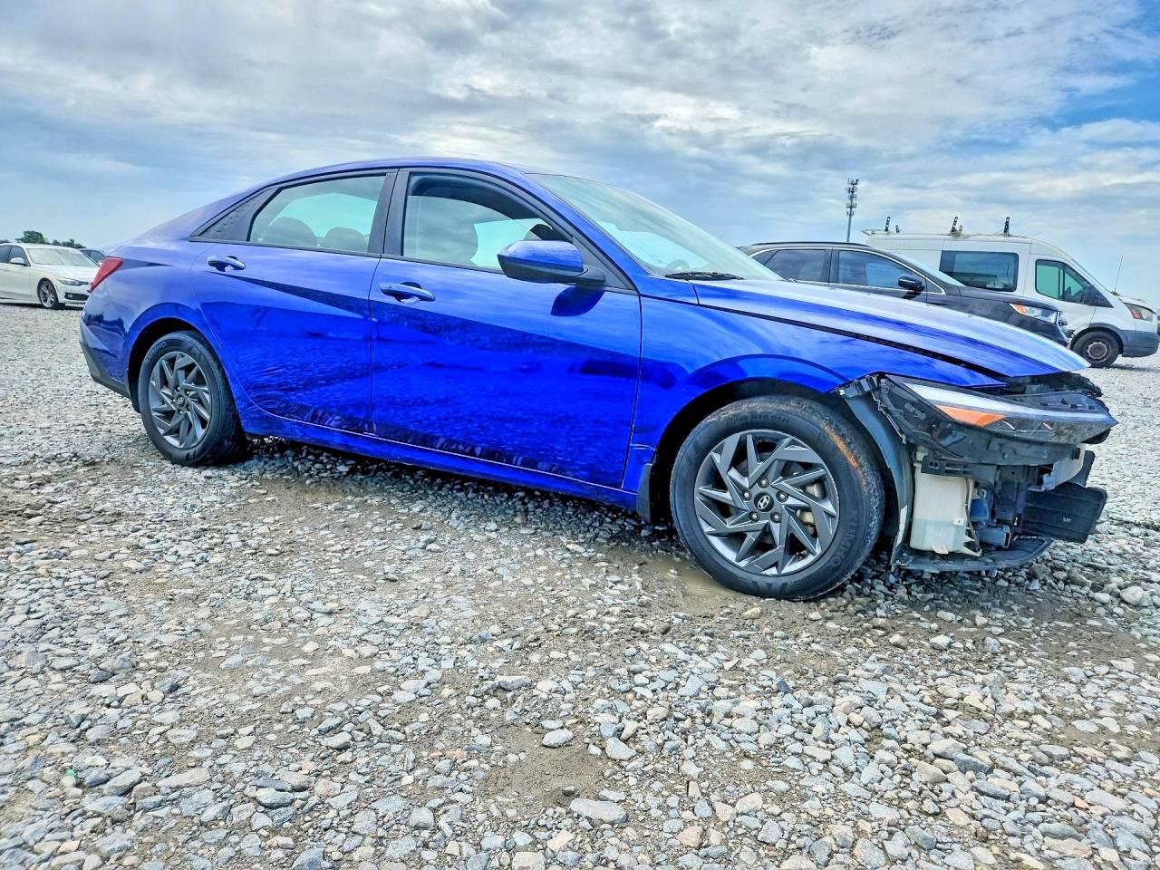 2024 HYUNDAI ELANTRA SEL — снимка 4