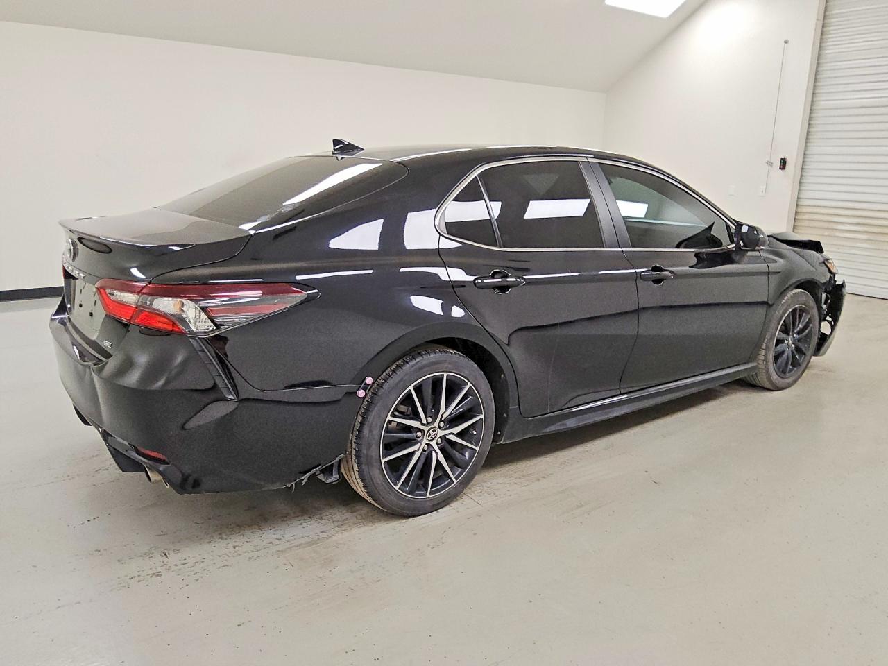 2023 TOYOTA CAMRY SE — снимка 3