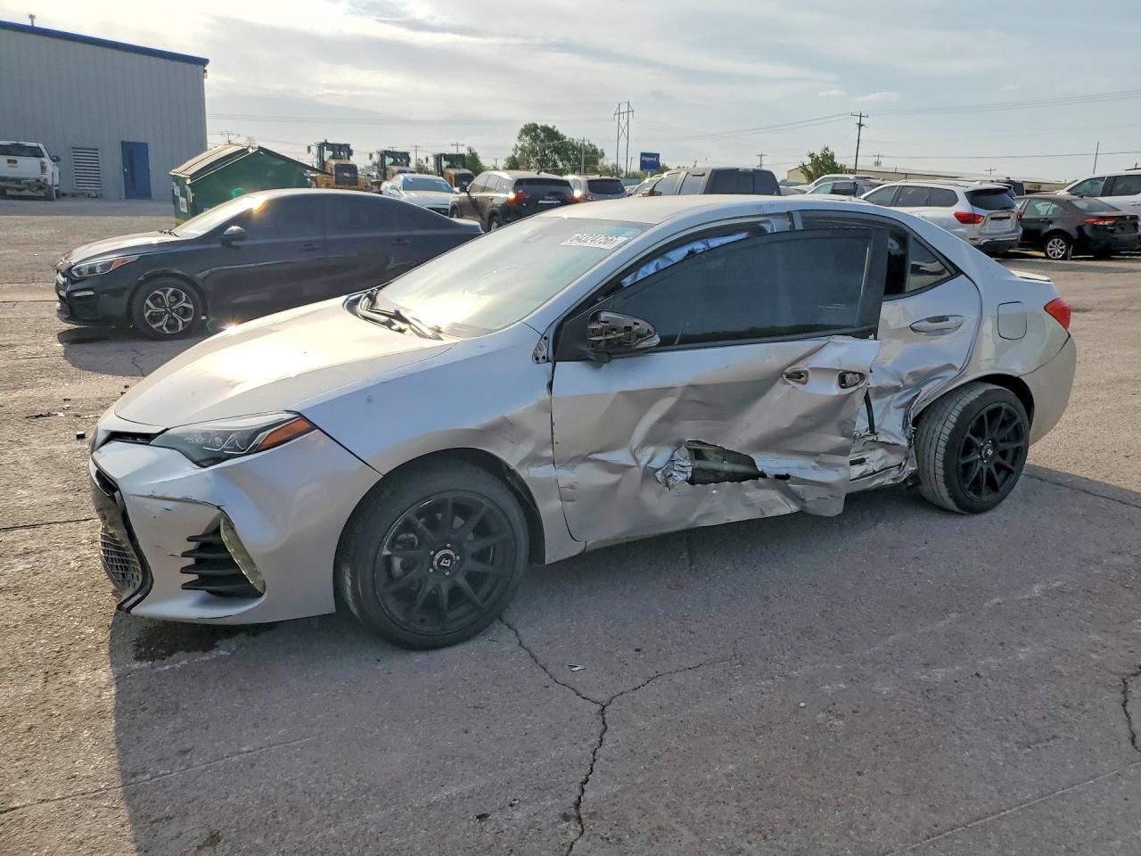 2019 TOYOTA COROLLA SE