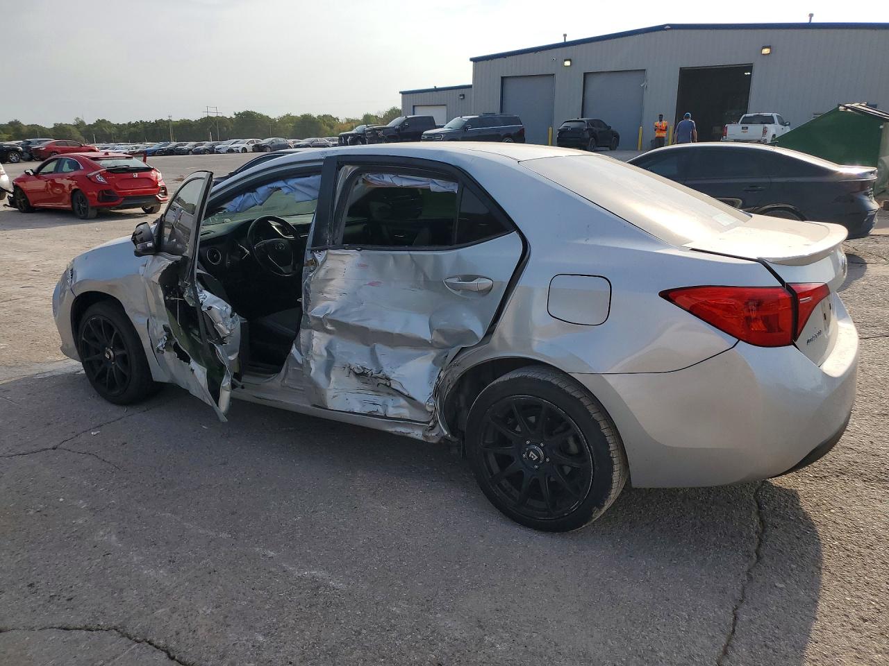 2019 TOYOTA COROLLA SE — снимка 2