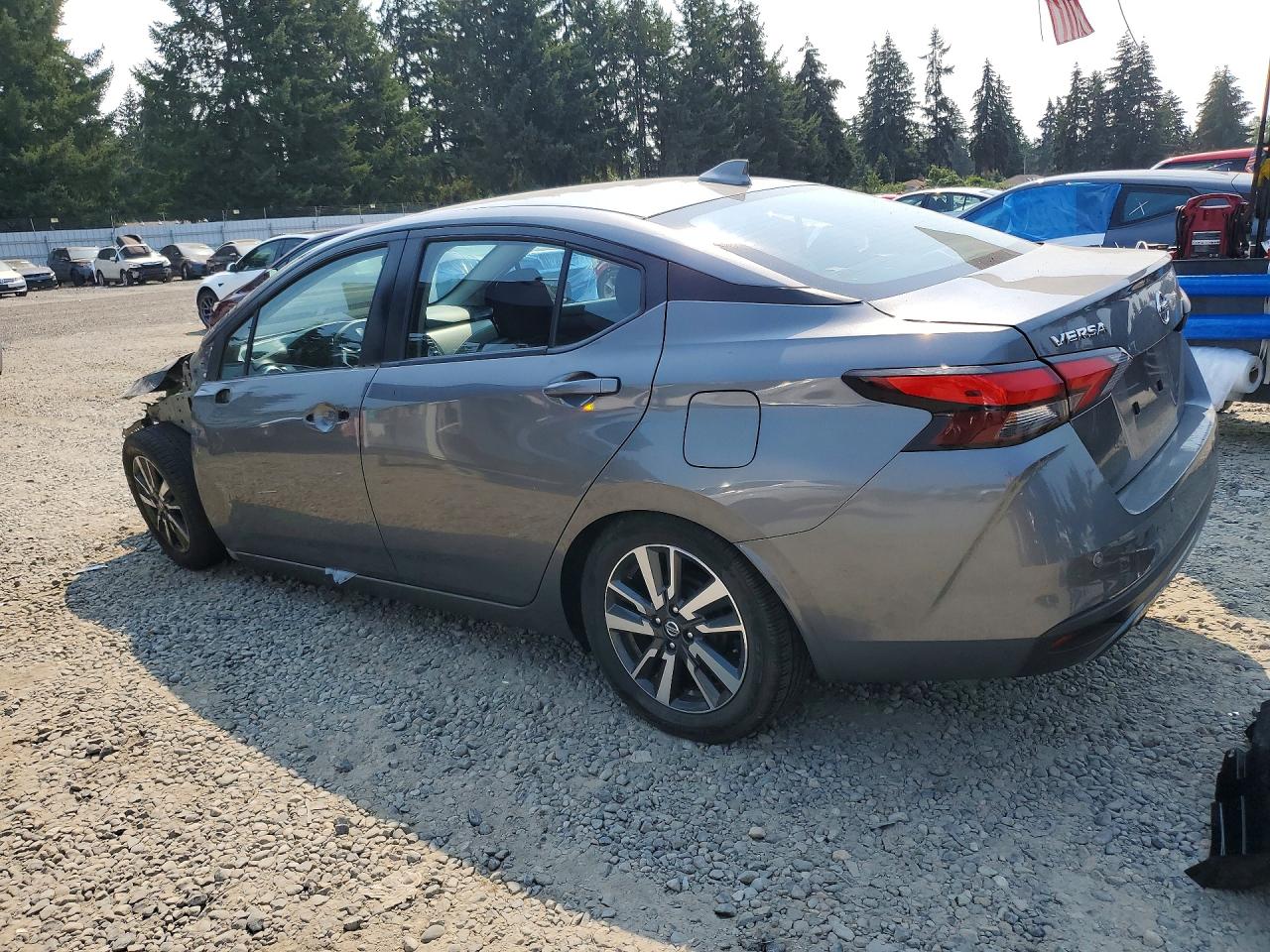 2021 NISSAN VERSA SV — снимка 2