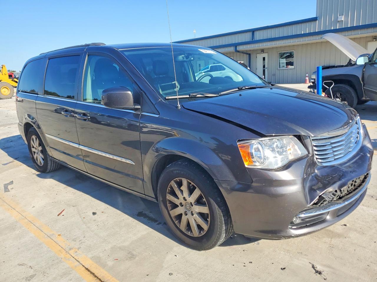 2016 CHRYSLER TOWN & COUNTRY TOURING — снимка 4