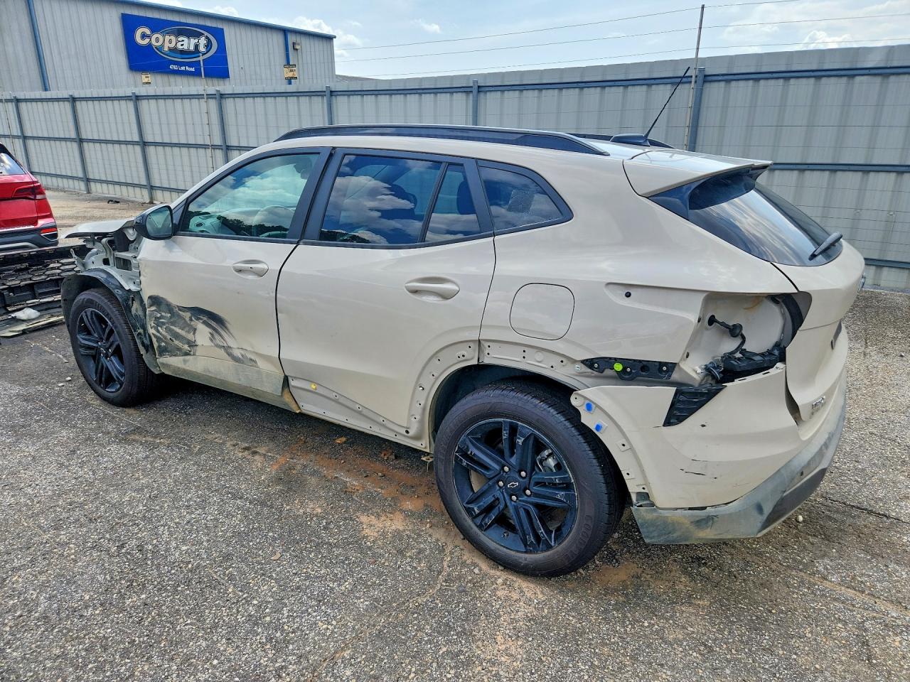 2026 CHEVROLET TRAX ACTIV — снимка 2