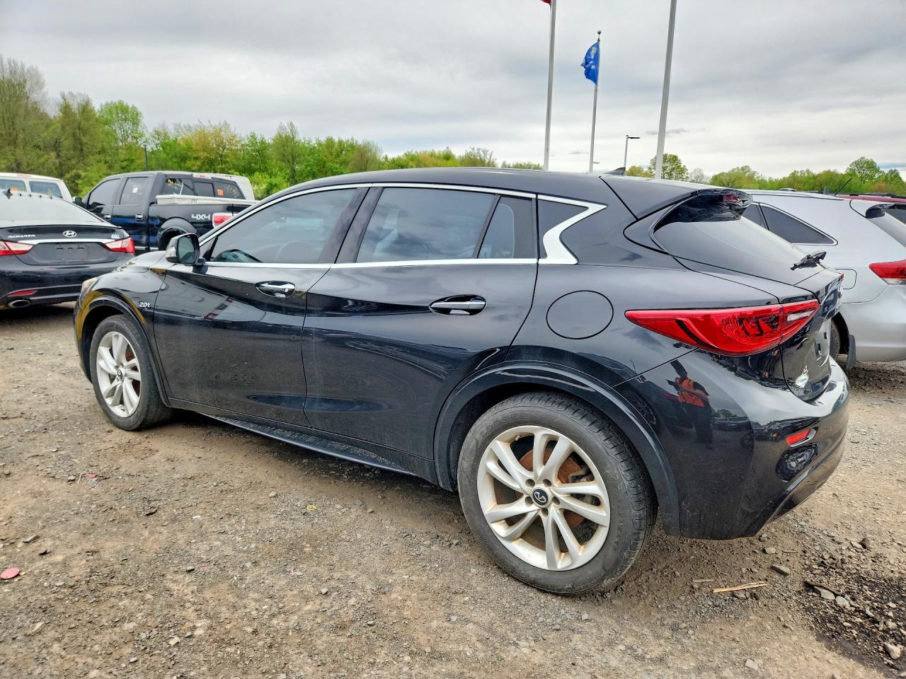 2018 INFINITI QX30 LUXURY — снимка 2