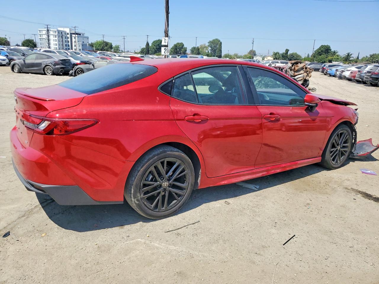 2025 TOYOTA CAMRY SE — снимка 3