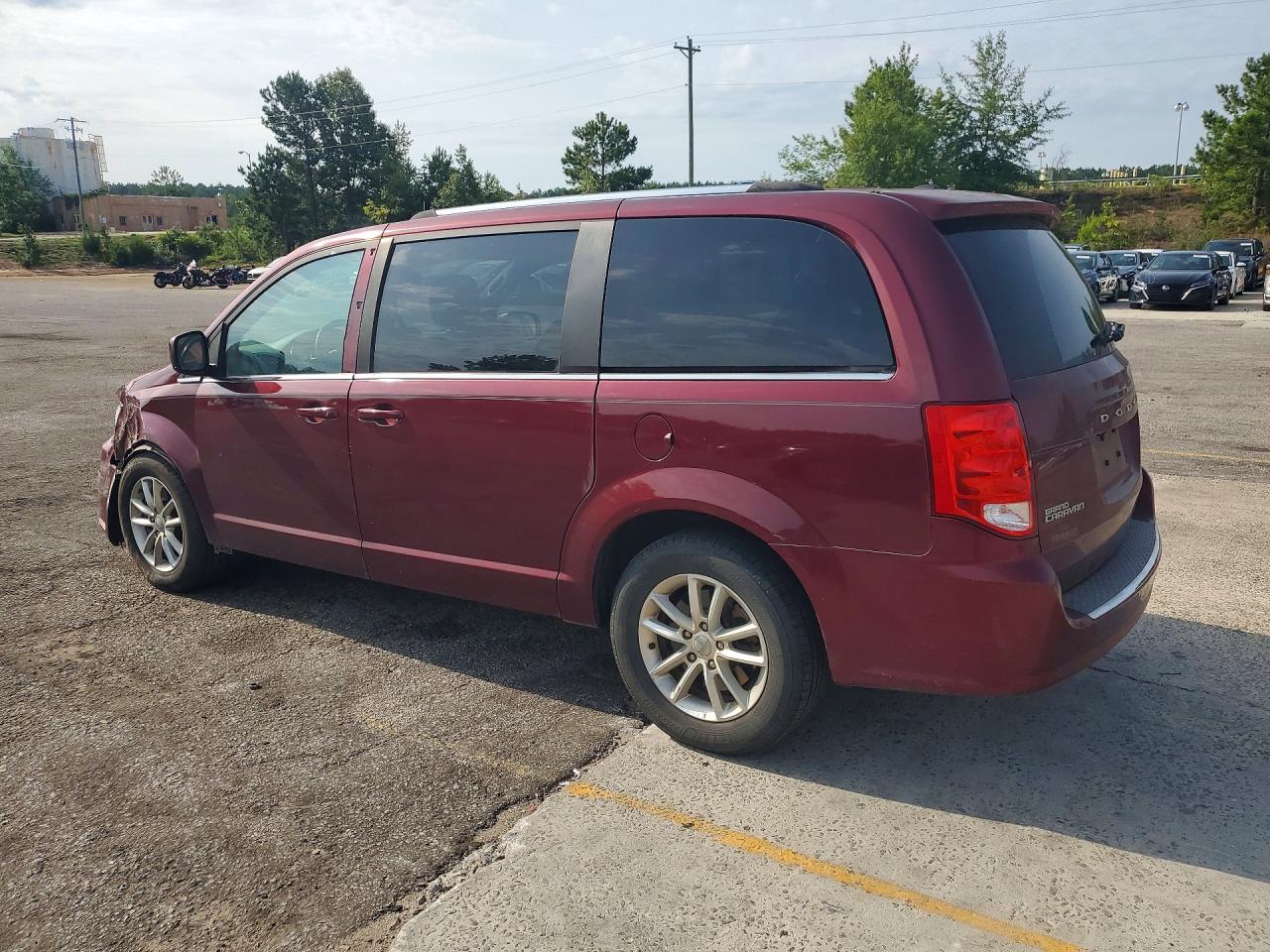 2018 DODGE GRAND CARAVAN SXT — снимка 2