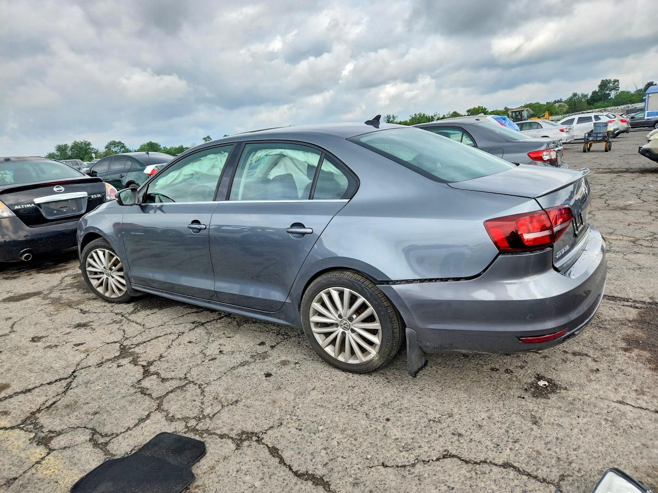 2016 VOLKSWAGEN JETTA SEL — снимка 2