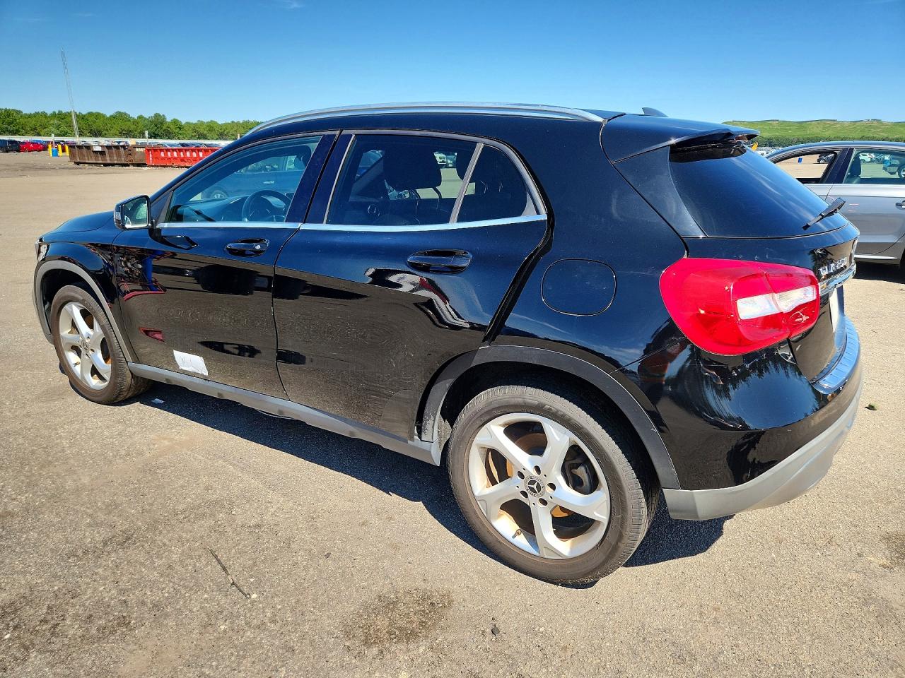 2019 MERCEDES-BENZ GLA 250 — снимка 2