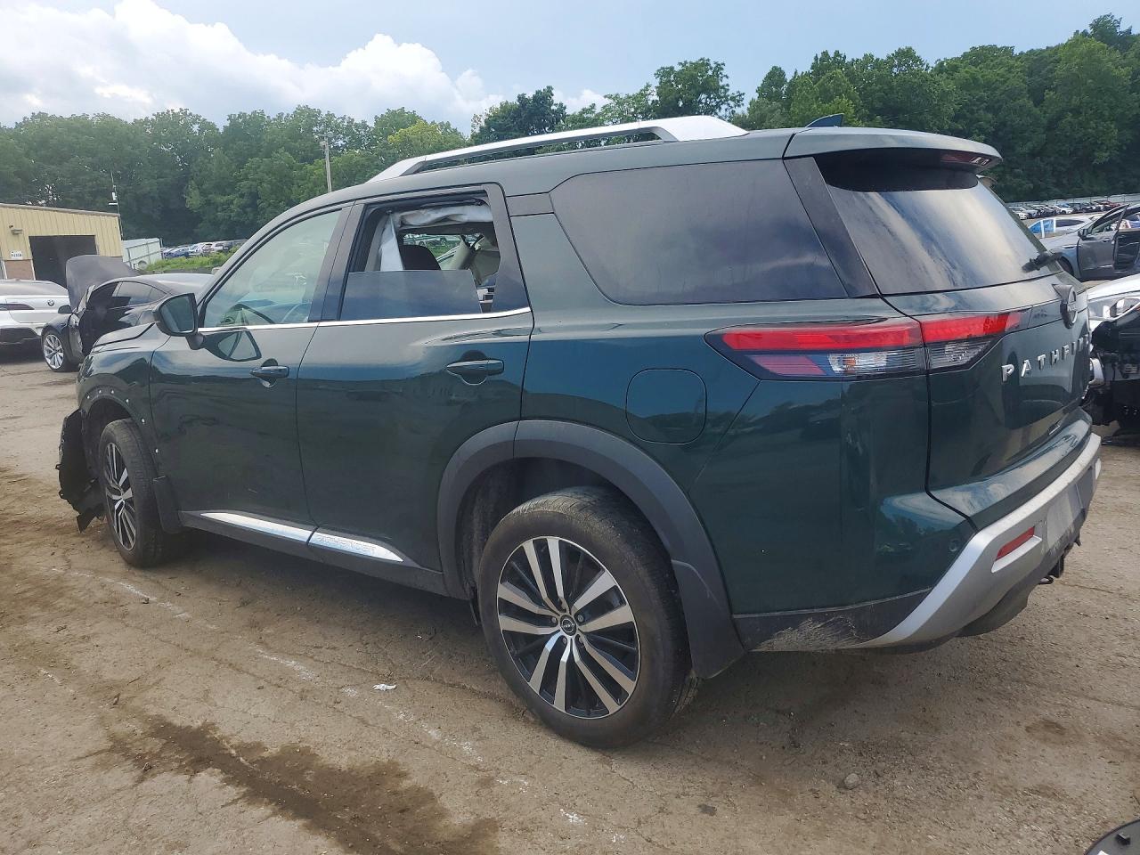 2024 NISSAN PATHFINDER PLATINUM — снимка 2