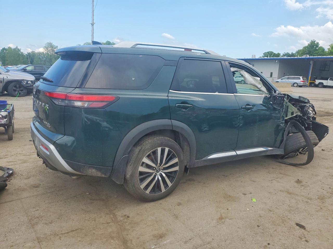 2024 NISSAN PATHFINDER PLATINUM — снимка 3
