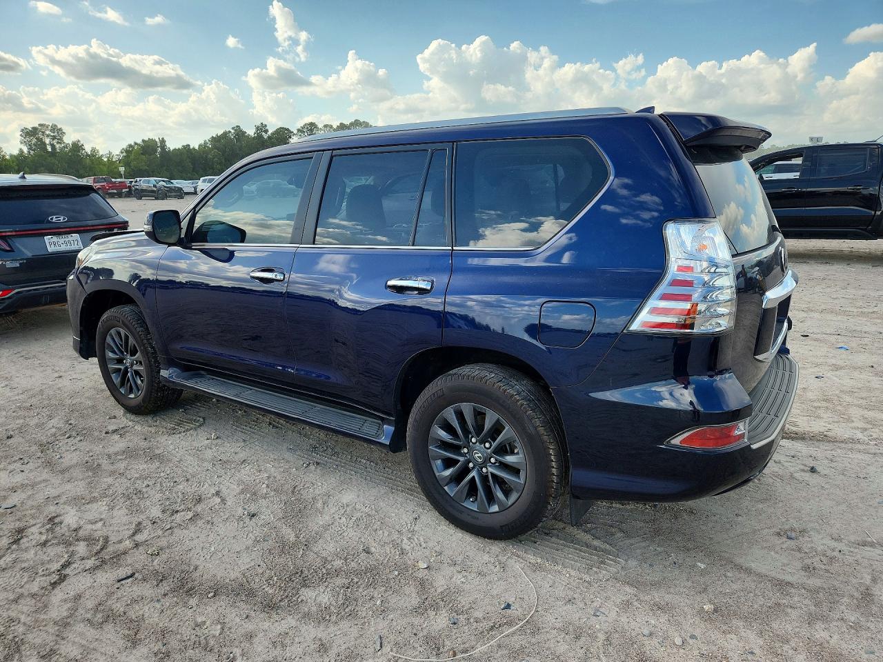 2023 LEXUS GX 460 BASE — снимка 2