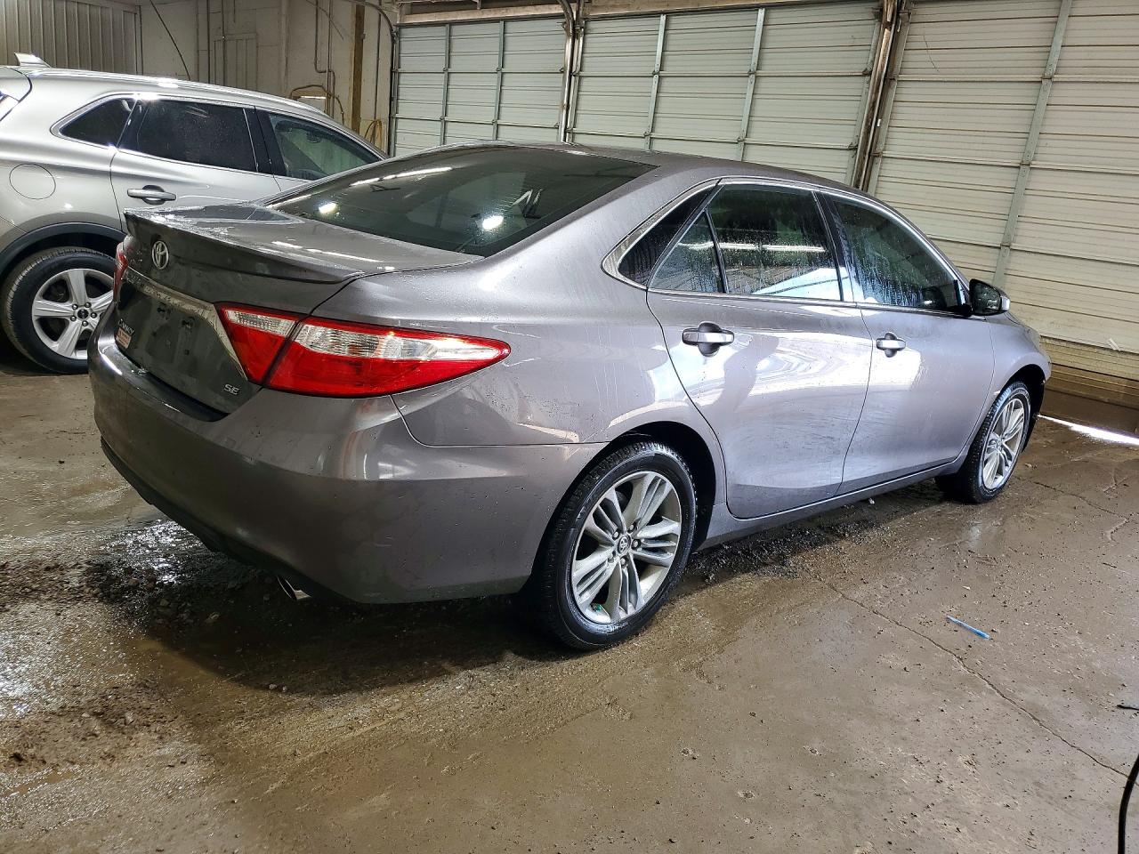 2017 TOYOTA CAMRY SE — снимка 3
