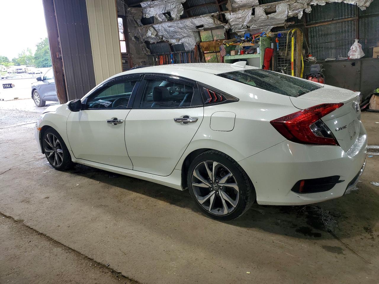 2019 HONDA CIVIC TOURING — снимка 2