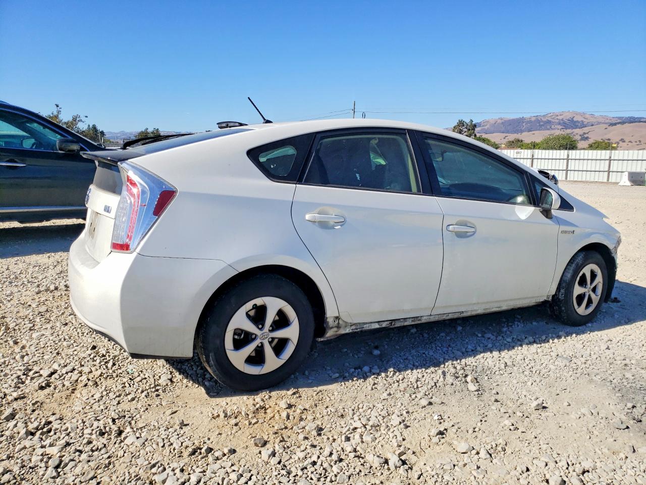 2015 TOYOTA PRIUS TWO — снимка 3