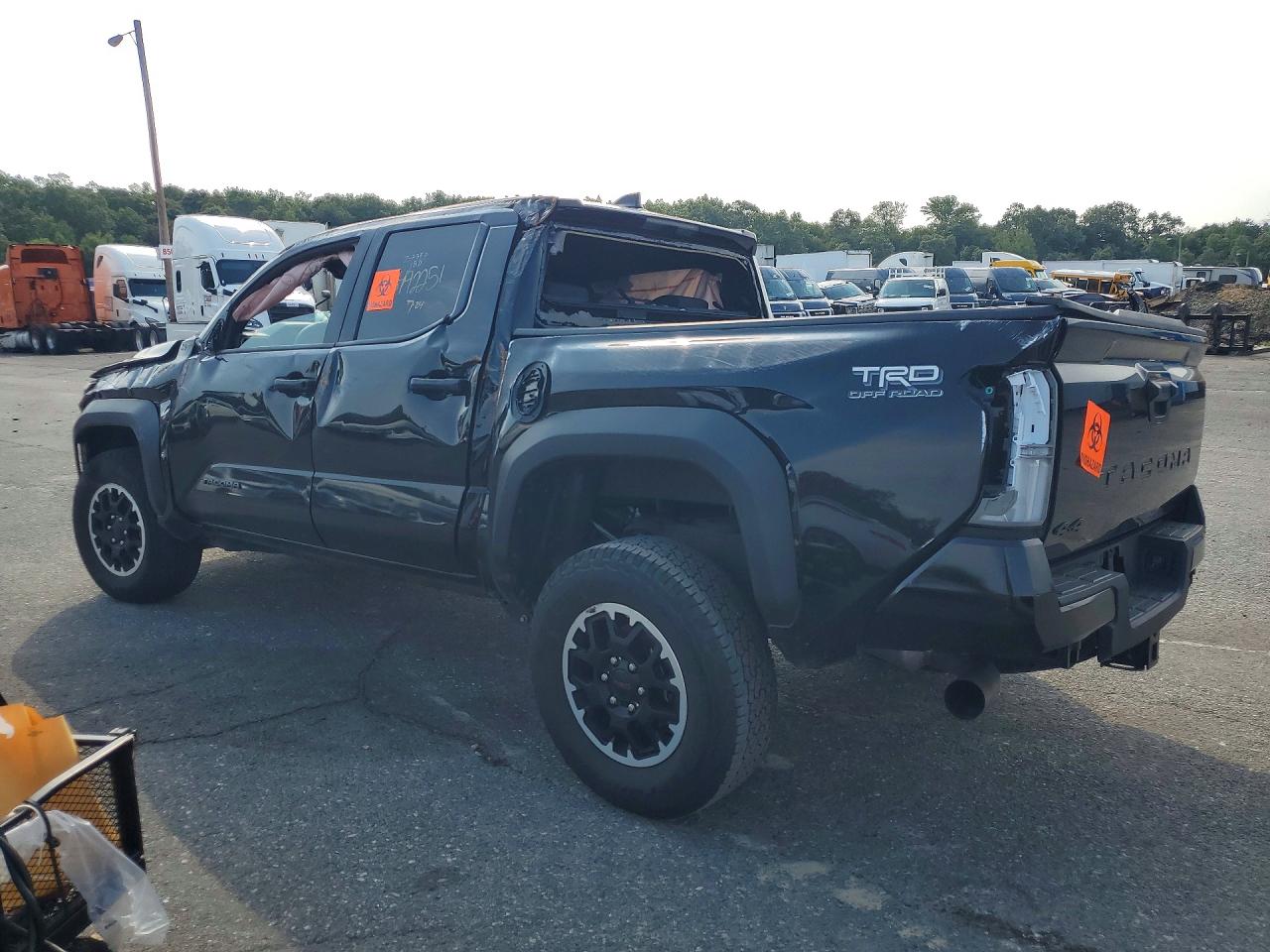 2025 TOYOTA TACOMA TRD OFF-ROAD — снимка 2