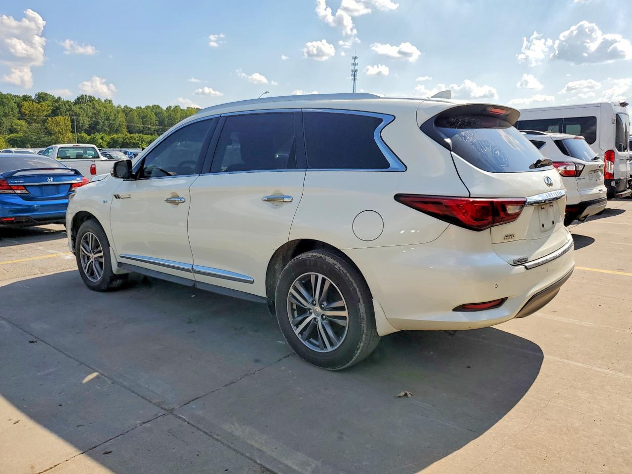 2020 INFINITI QX60 LUXE — снимка 2