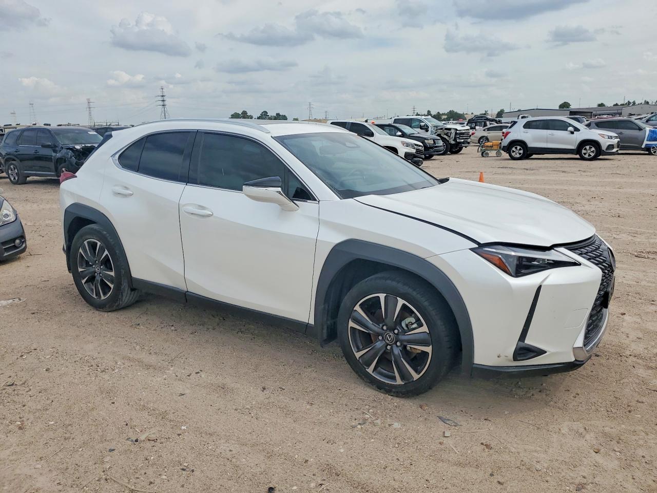 2025 LEXUS UX 300H BASE — снимка 4