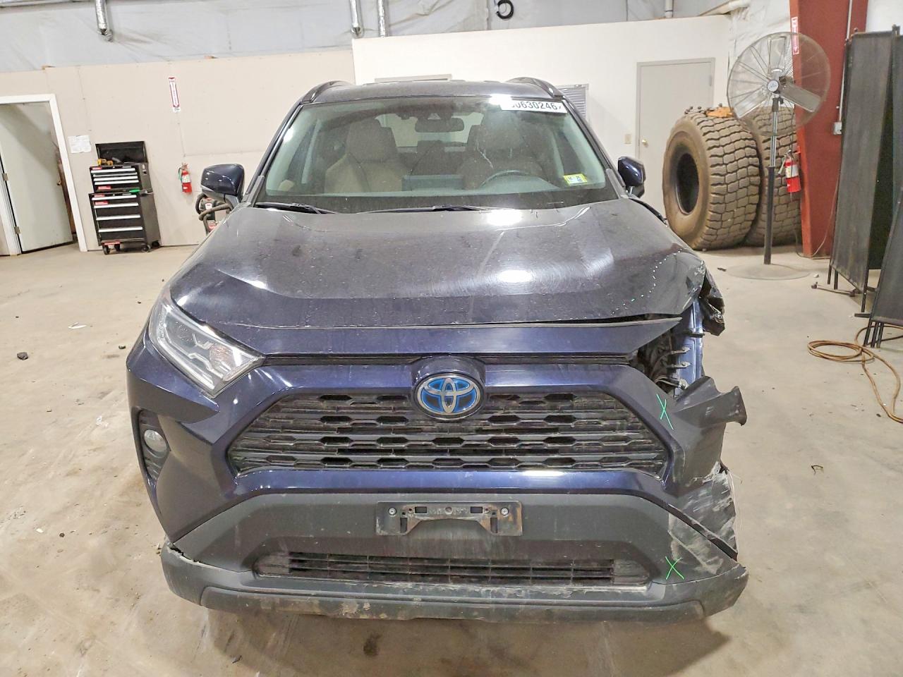 2020 TOYOTA RAV4 HYBRID XLE — снимка 5