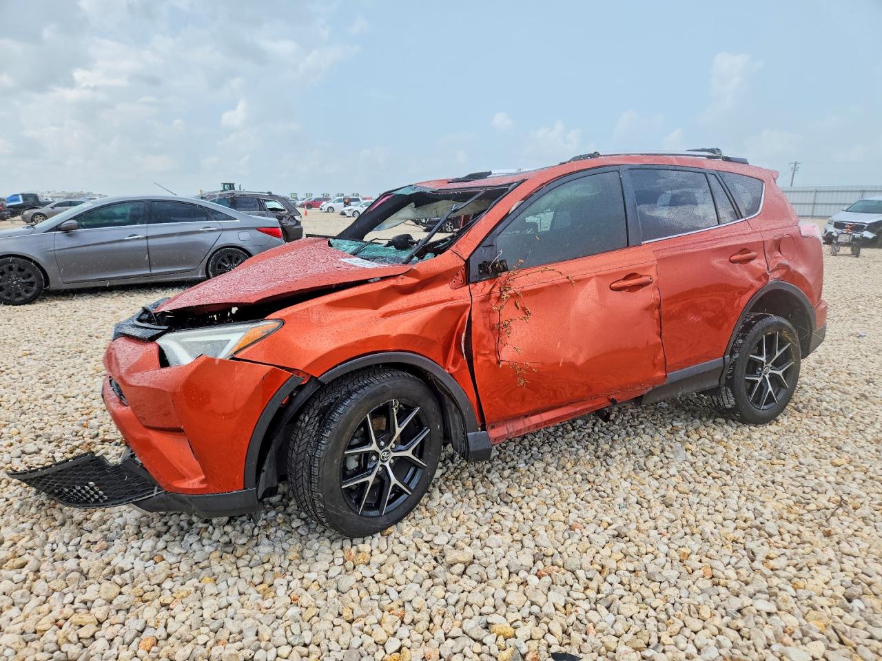 2016 TOYOTA RAV4 SE