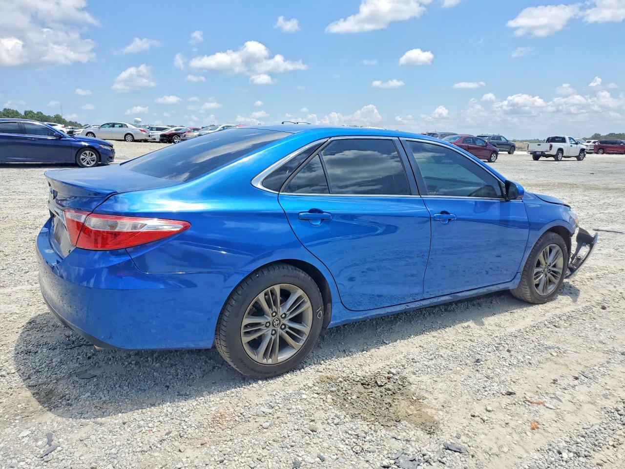 2017 TOYOTA CAMRY SE — снимка 3