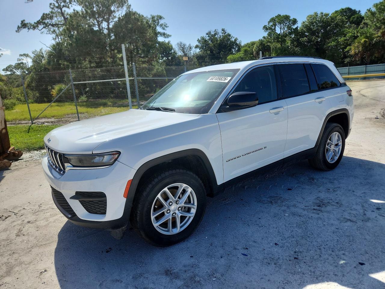 2023 JEEP GRAND CHEROKEE LAREDO