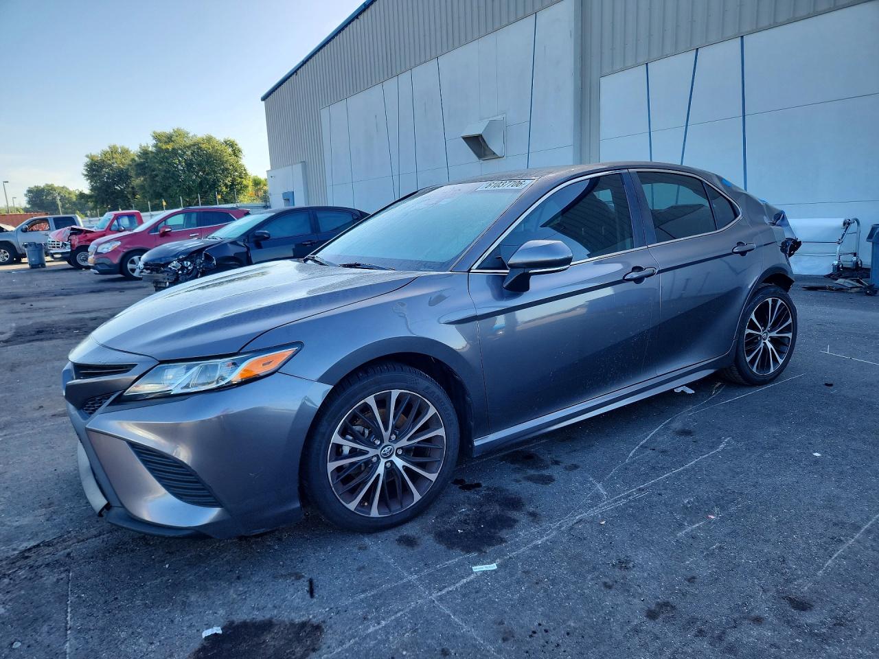 2019 TOYOTA CAMRY SE