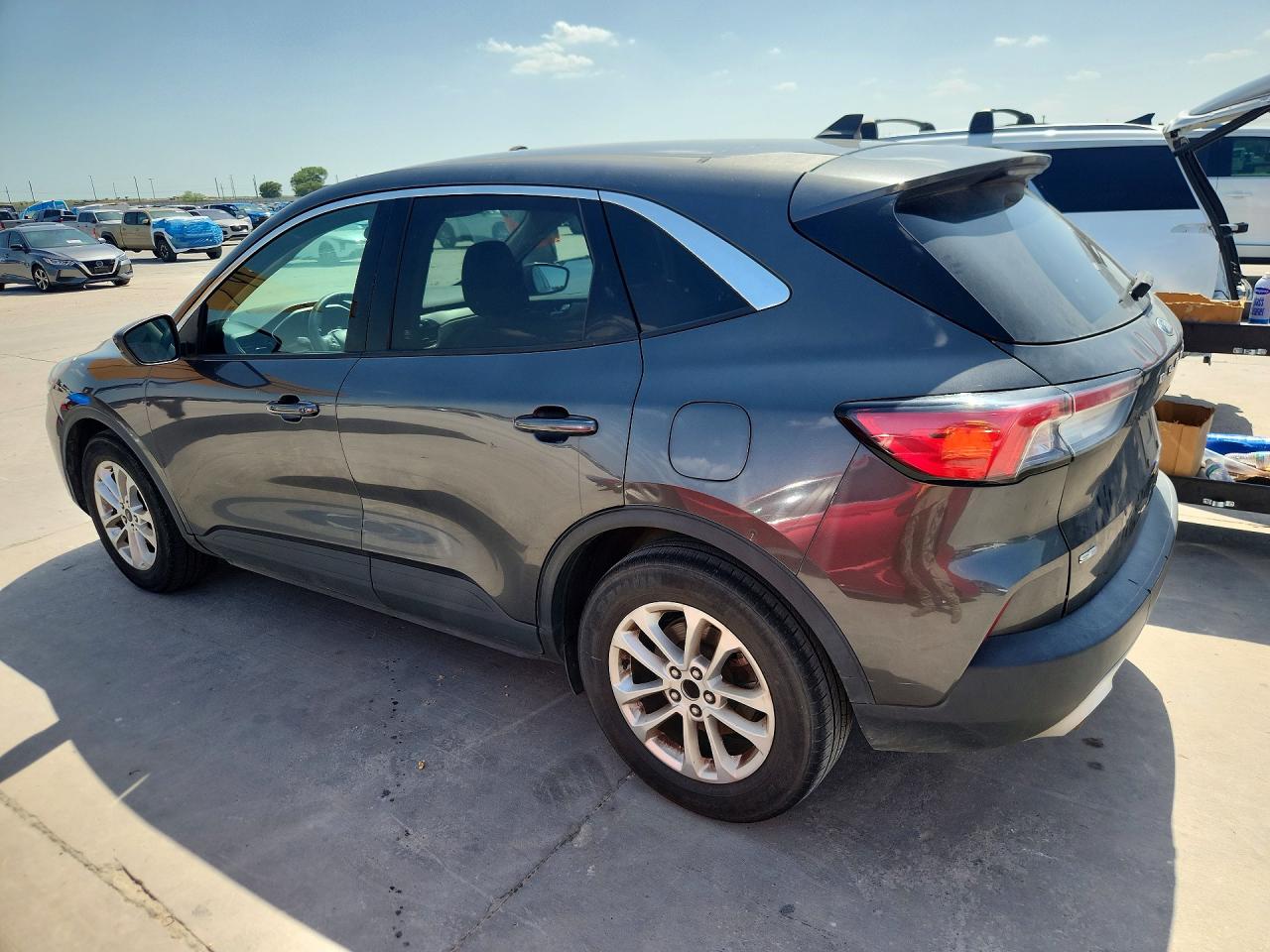 2020 FORD ESCAPE SE — снимка 2