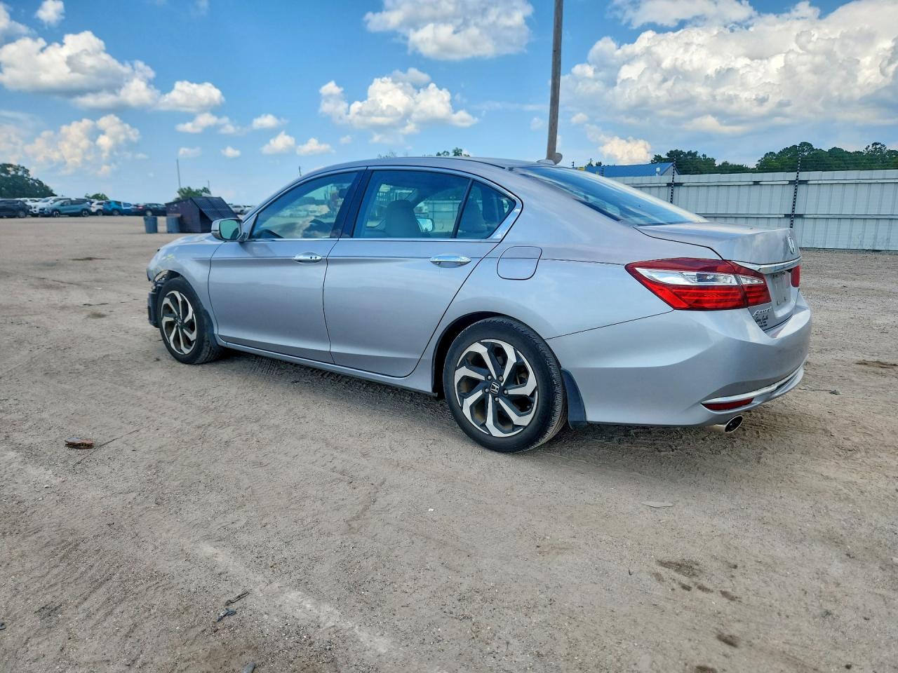 2017 HONDA ACCORD EXL — снимка 2