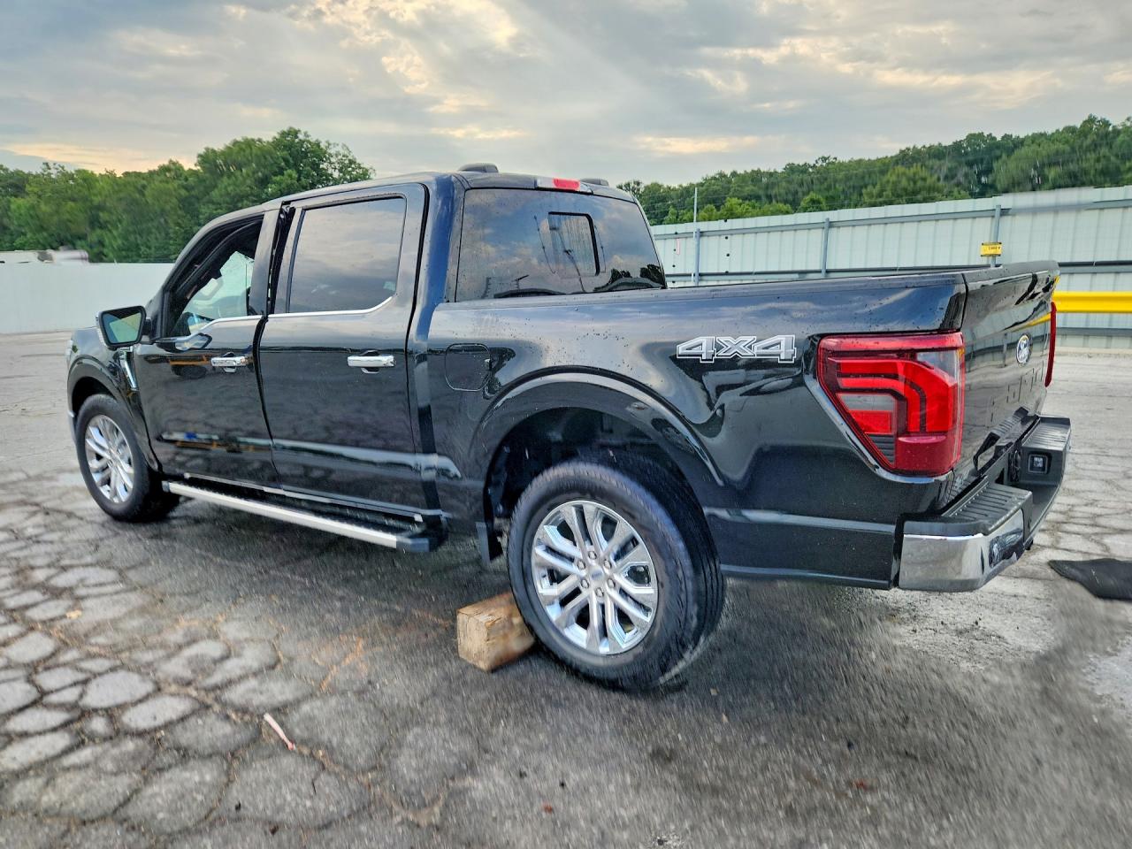 2026 FORD F150 LARIAT — снимка 2