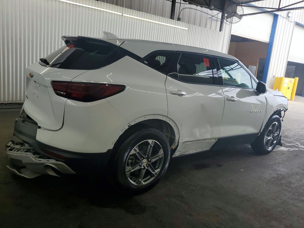 2025 CHEVROLET BLAZER 2LT — снимка 3