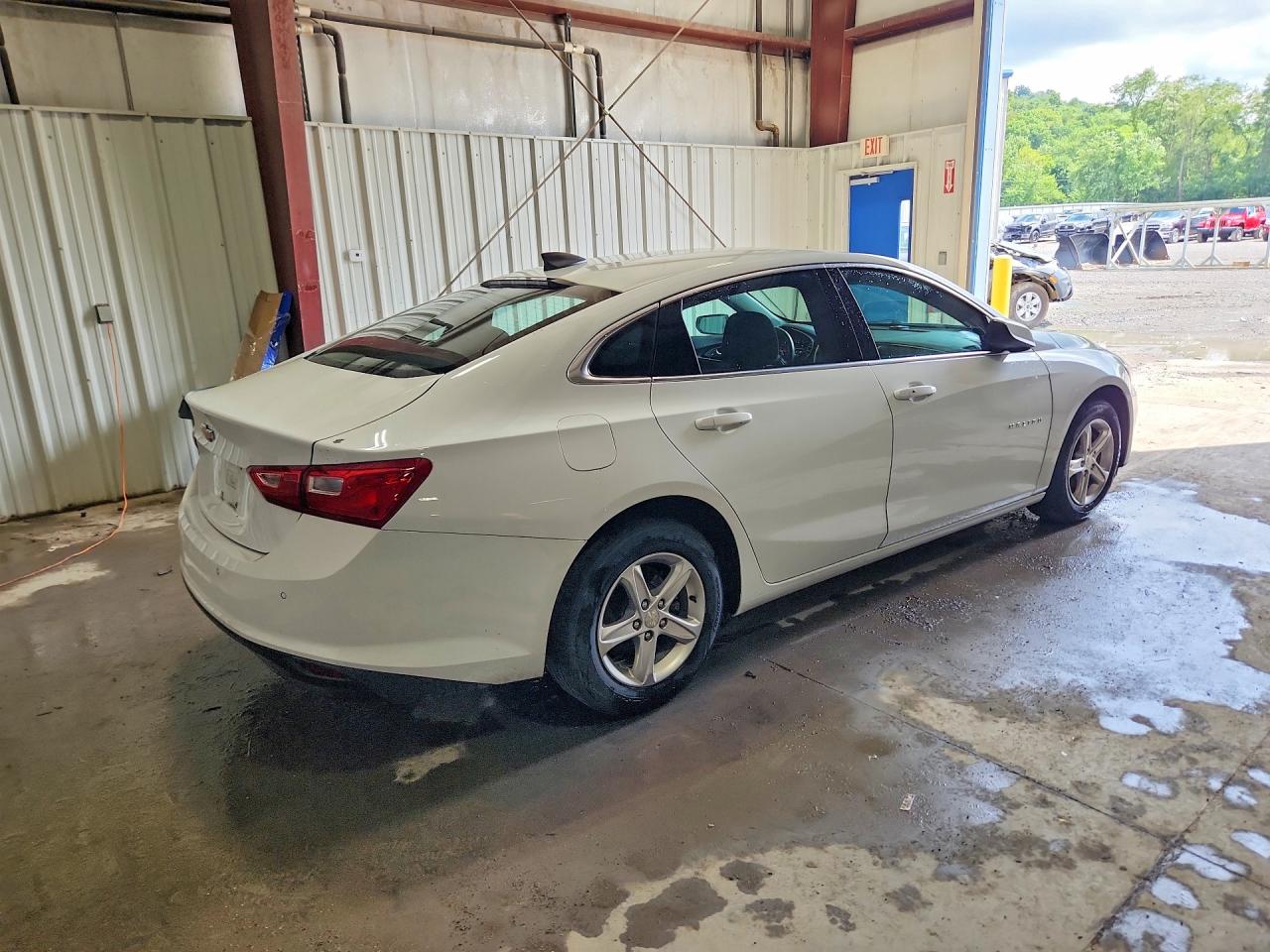 2021 CHEVROLET MALIBU LS — снимка 3