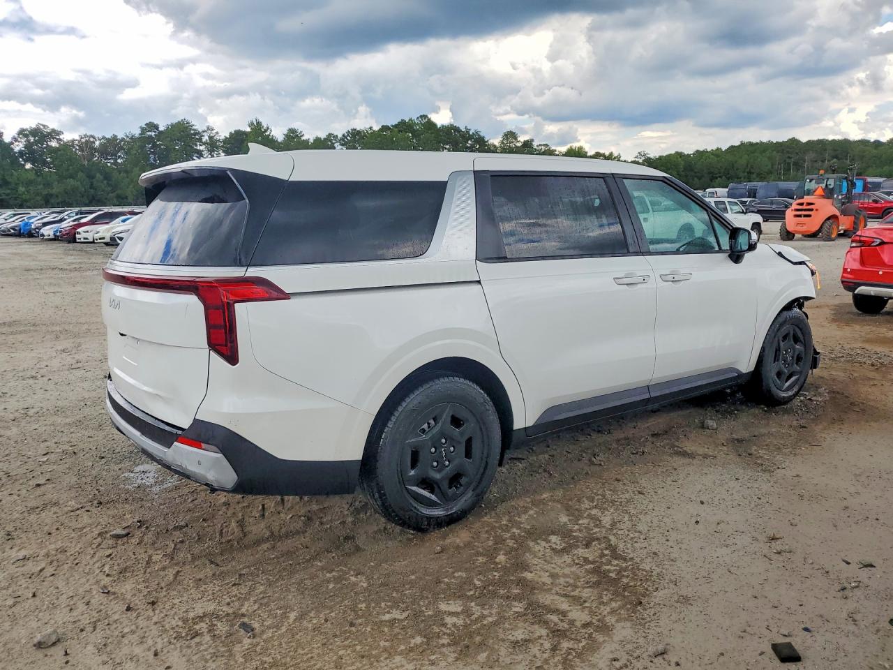 2025 KIA CARNIVAL LXS — снимка 3