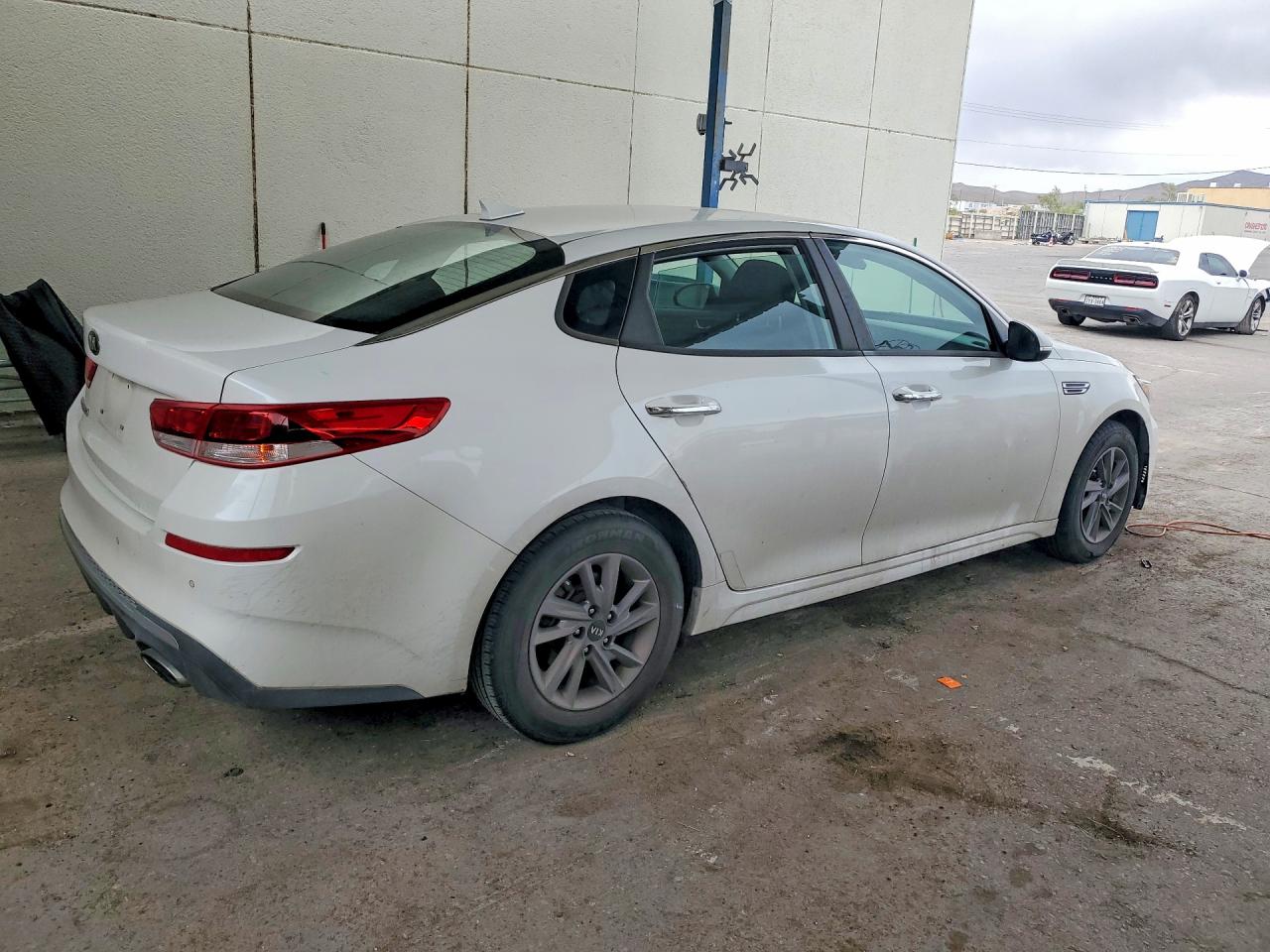 2020 KIA OPTIMA LX — снимка 3
