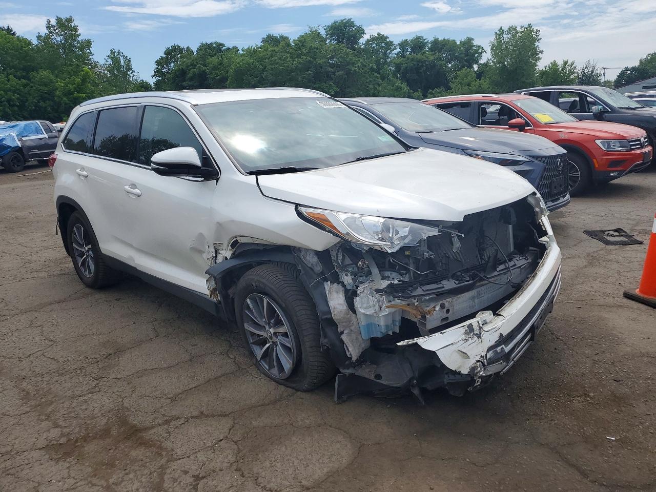 2019 TOYOTA HIGHLANDER XLE — снимка 4