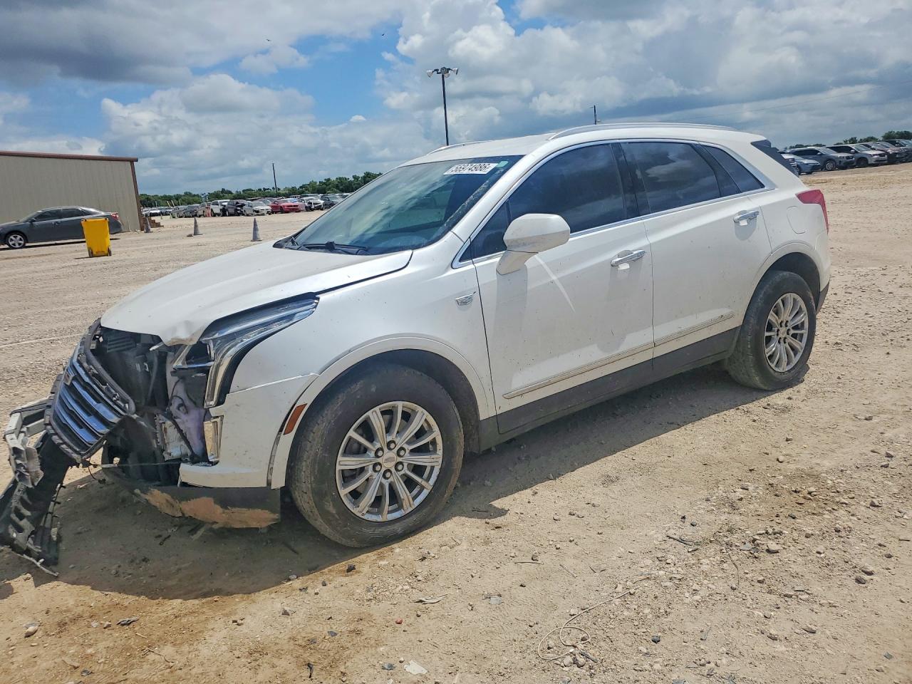 2017 CADILLAC XT5