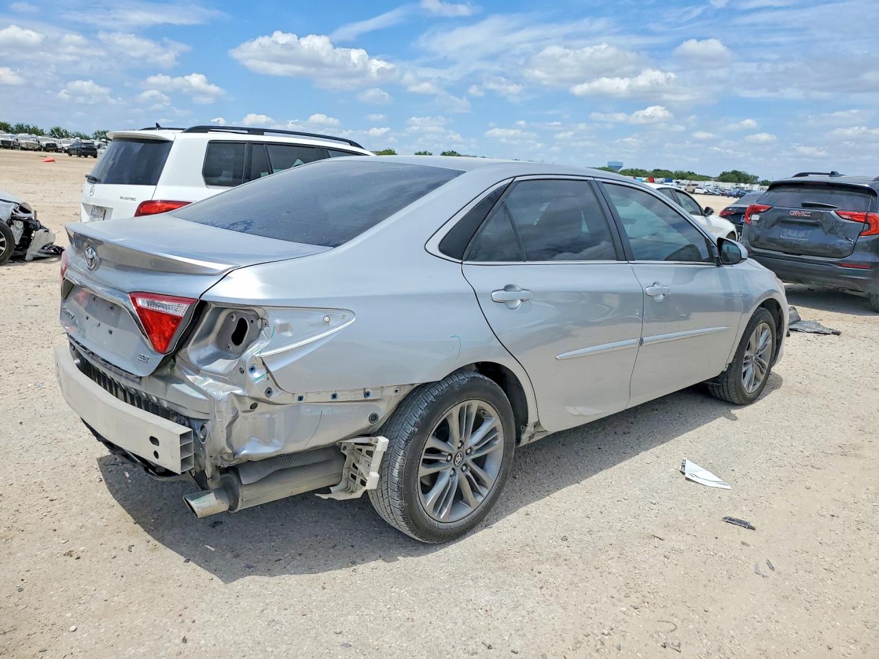 2017 TOYOTA CAMRY SE — снимка 3