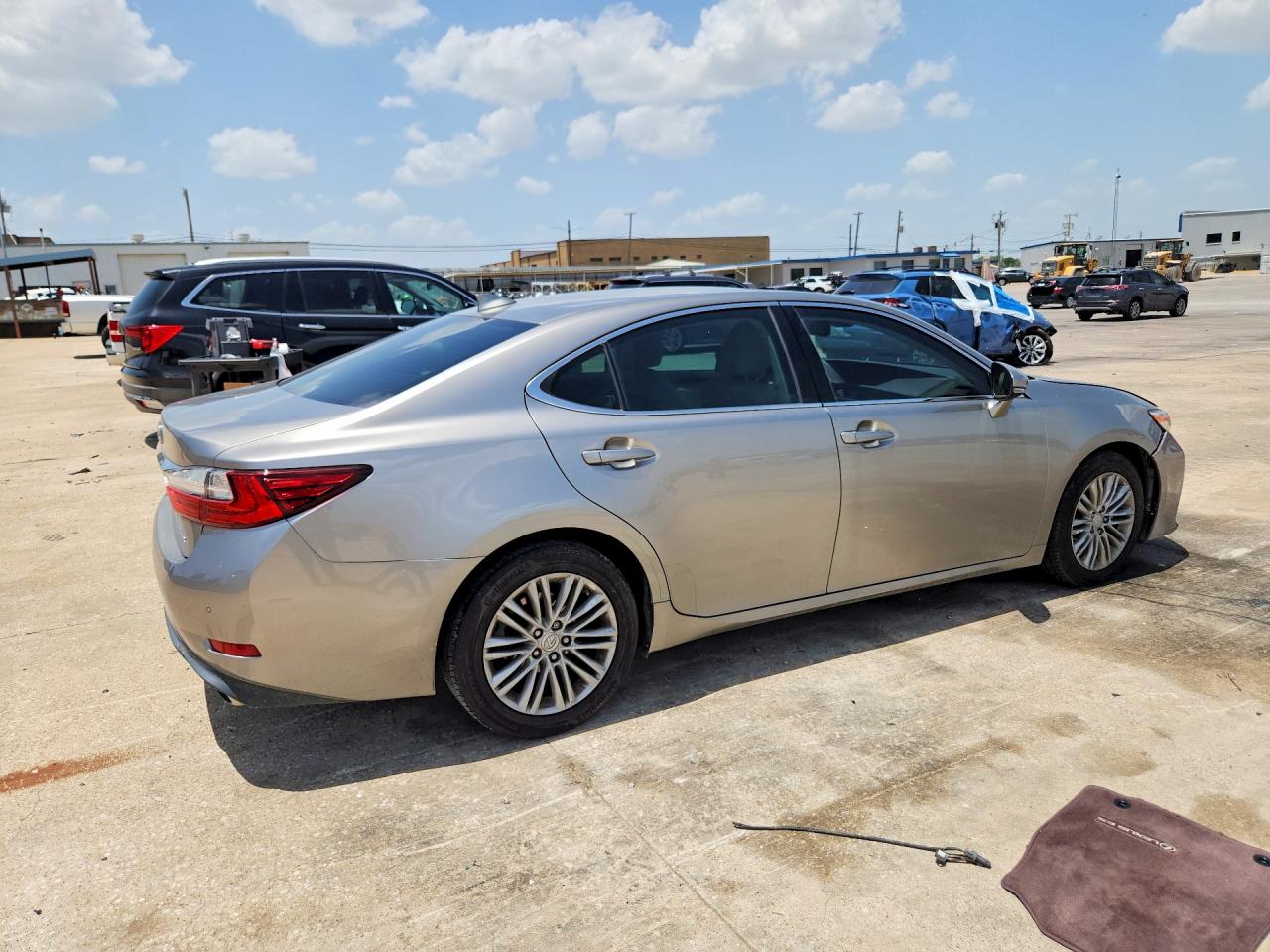 2016 LEXUS ES 350 — снимка 4