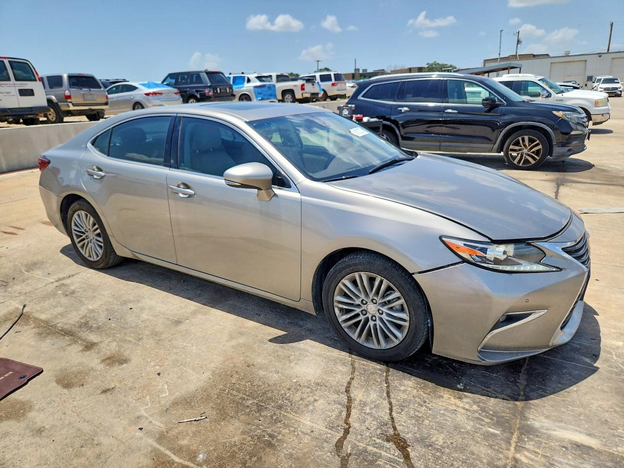 2016 LEXUS ES 350 — снимка 5