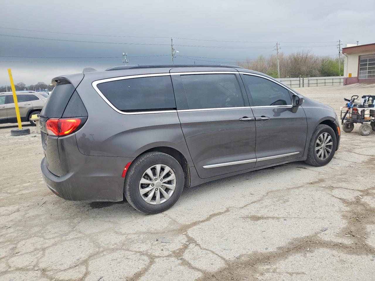 2017 CHRYSLER PACIFICA TOURING L — снимка 3